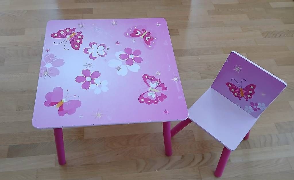 Tavoli: Kindertisch mit Stuhl – Usato da Bern venduto da dmanci