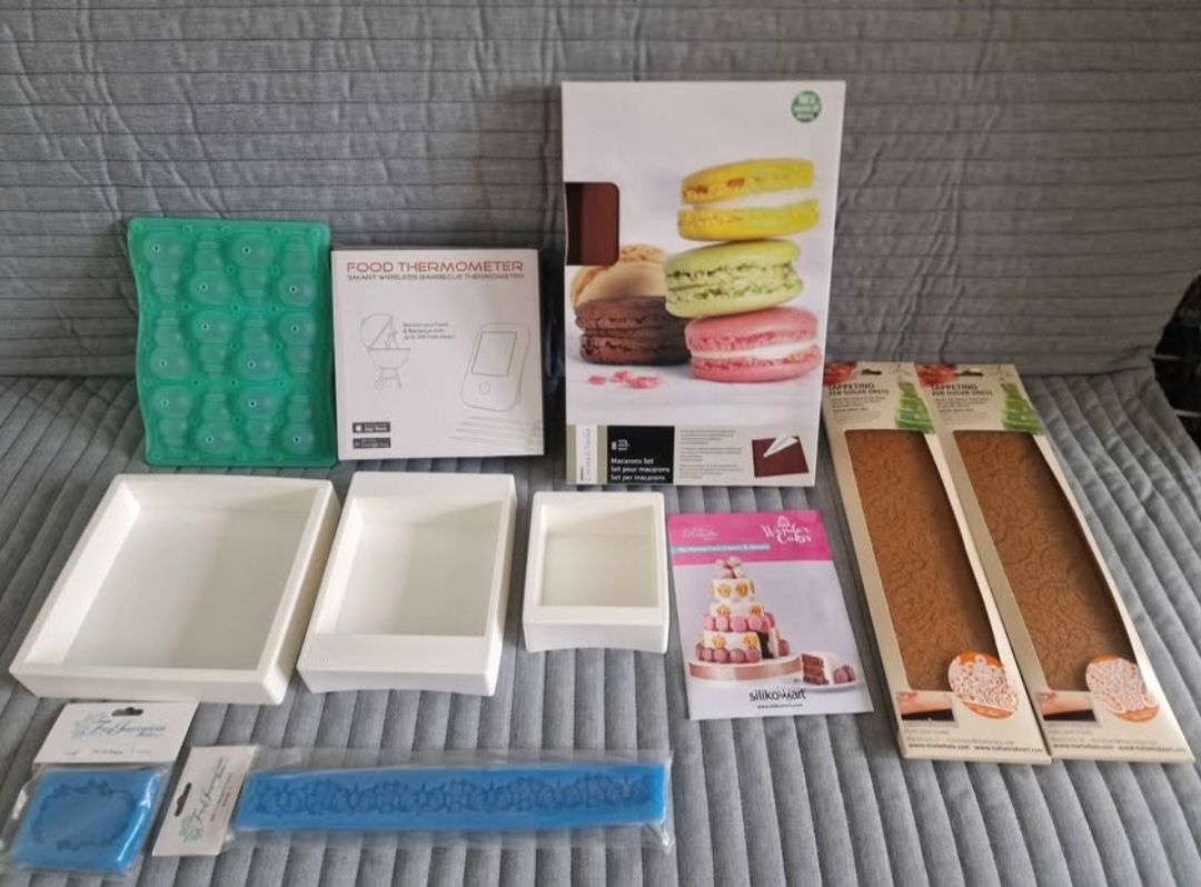 Teglie da forno: Backzubehör-Set: Formen, Thermometer – Usato da Beringen venduto da Ele_Ely23