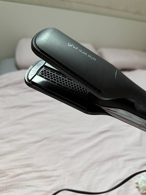 GHD Föhn: ghd Duet 2-in-1 Hot Air Styler – Gebraucht aus Ennenda von ldi_6z8v
