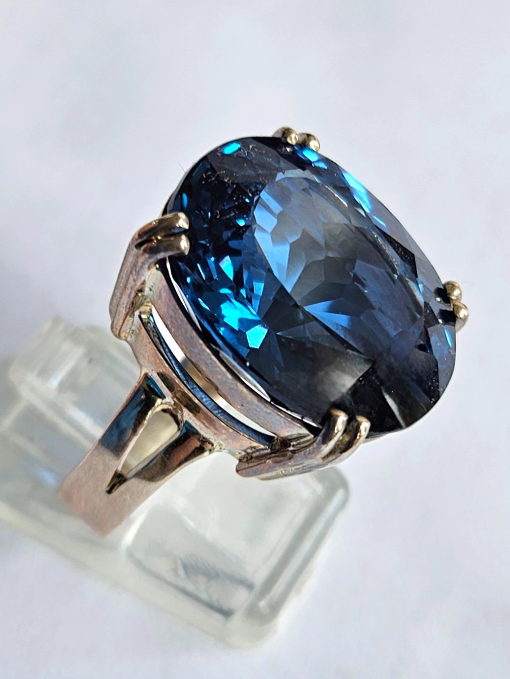 Bagues: Ring mit grossem blauen Topas Silber Grösse 55 – Neuf (Voir description) à Zürich par ben_mn5h 9
