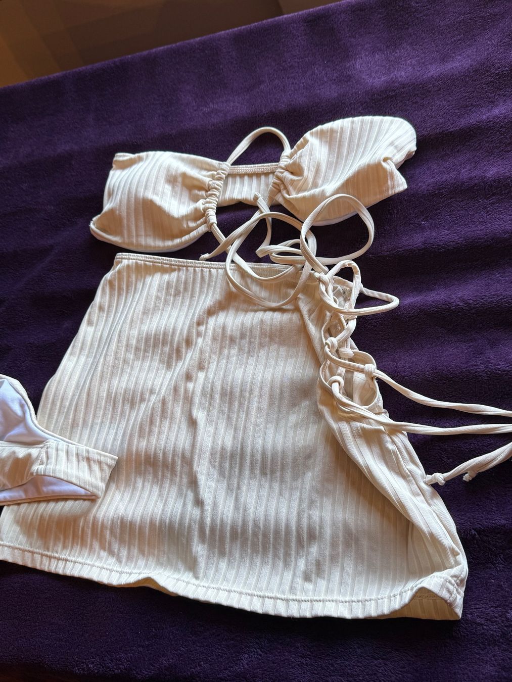 Badekleider & Bikinis: Bikini Set Damen Beige – Gebraucht aus Aesch (Neftenbach) von Maece_ 3