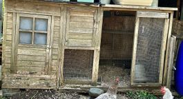 Hühnerstall aus Holz mit Auslauf gebrauchter Zustand