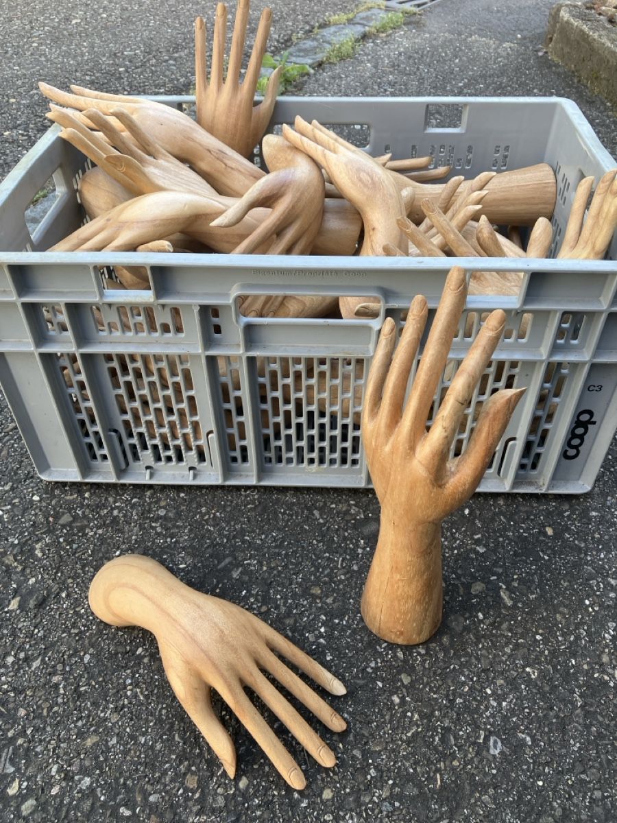 Tutte le decorazioni: 30 Holzhand Skulpturen – Usato da Gempen venduto da westimmo