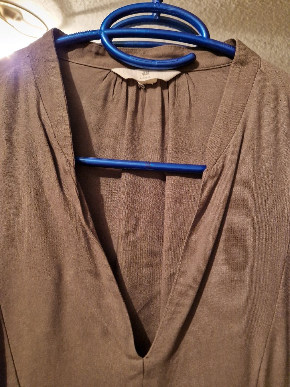 Vestiti: olivgrünes Kleid – Nuovo (secondo la descrizione) da Ebikon venduto da kov_9vqb