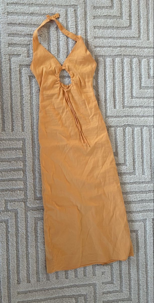 Zara Robes: Zara XS Orange Dress – D'occasion à Erlenbach ZH par Ma.Pi