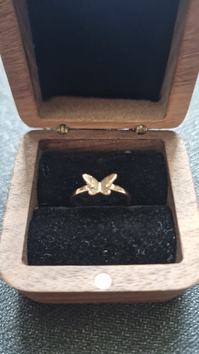 Anelli: Ring chromstahl, goldfarbend Grösse 51 – Nuovo (secondo la descrizione) da St.Gallen venduto da Dombidor