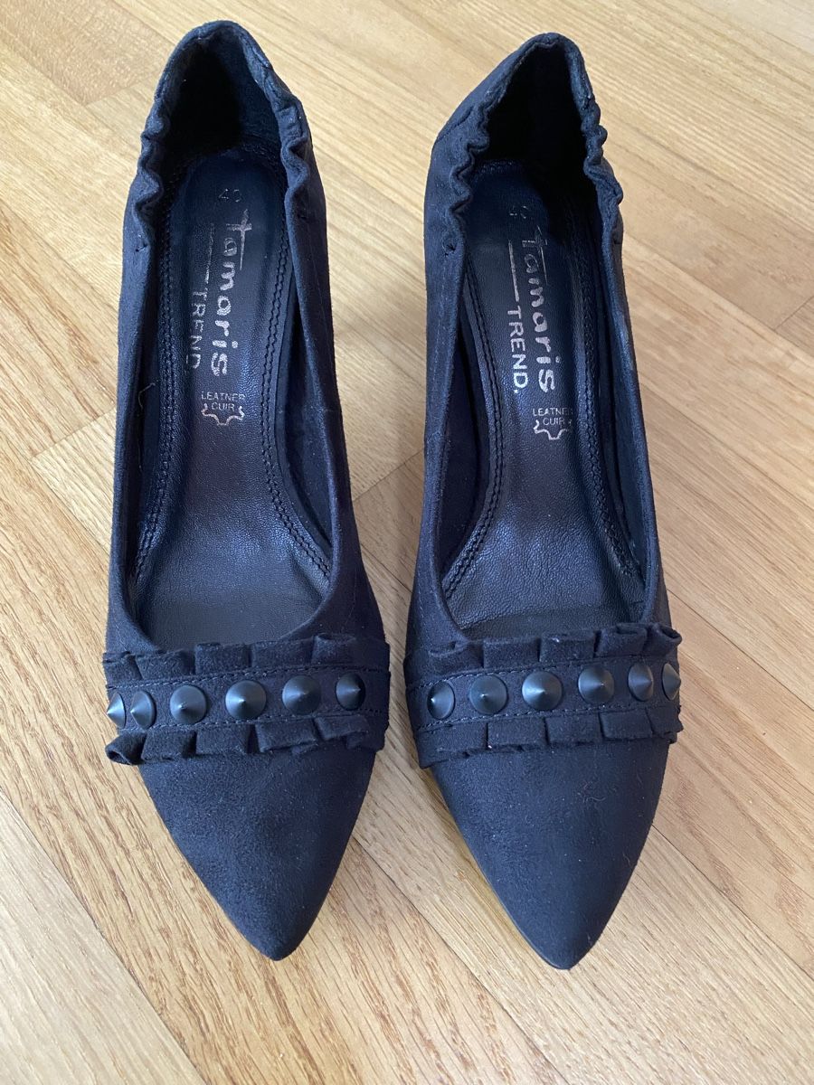 Tamaris Damenschuhe: Tamaris Pumps Gr. 40, Schwarz, Wildlederoptik – Gebraucht aus Volketswil von Flamingo_66
