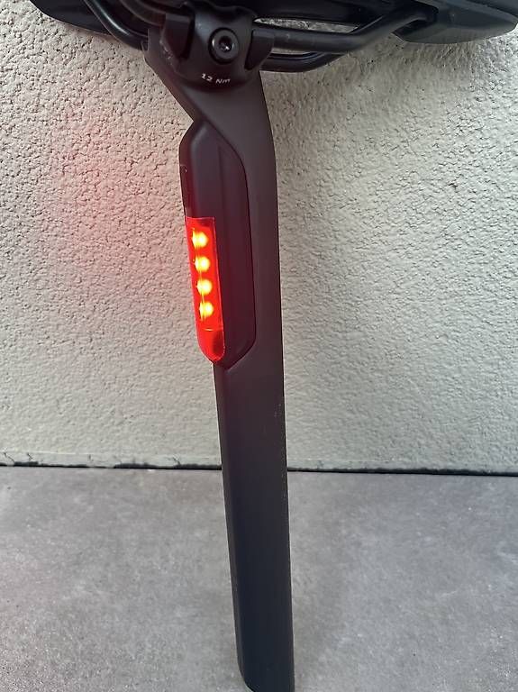 Pezzi di ricambio: Tige de selle Syncros avec lumière  – Usato da Villarbeney venduto da Purit0