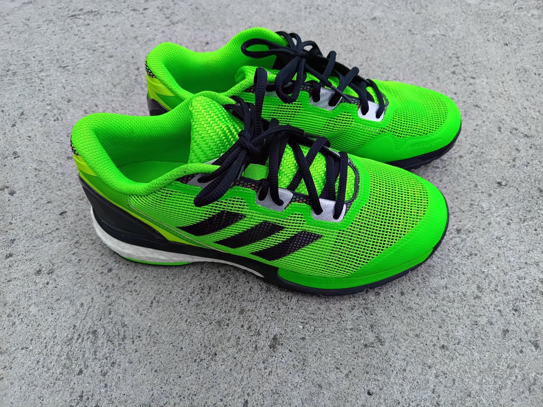 Adidas Herrenschuhe: Neon ADIDAS Schuh – Neu (gemäss Beschreibung) aus Wängi von Ladys_First