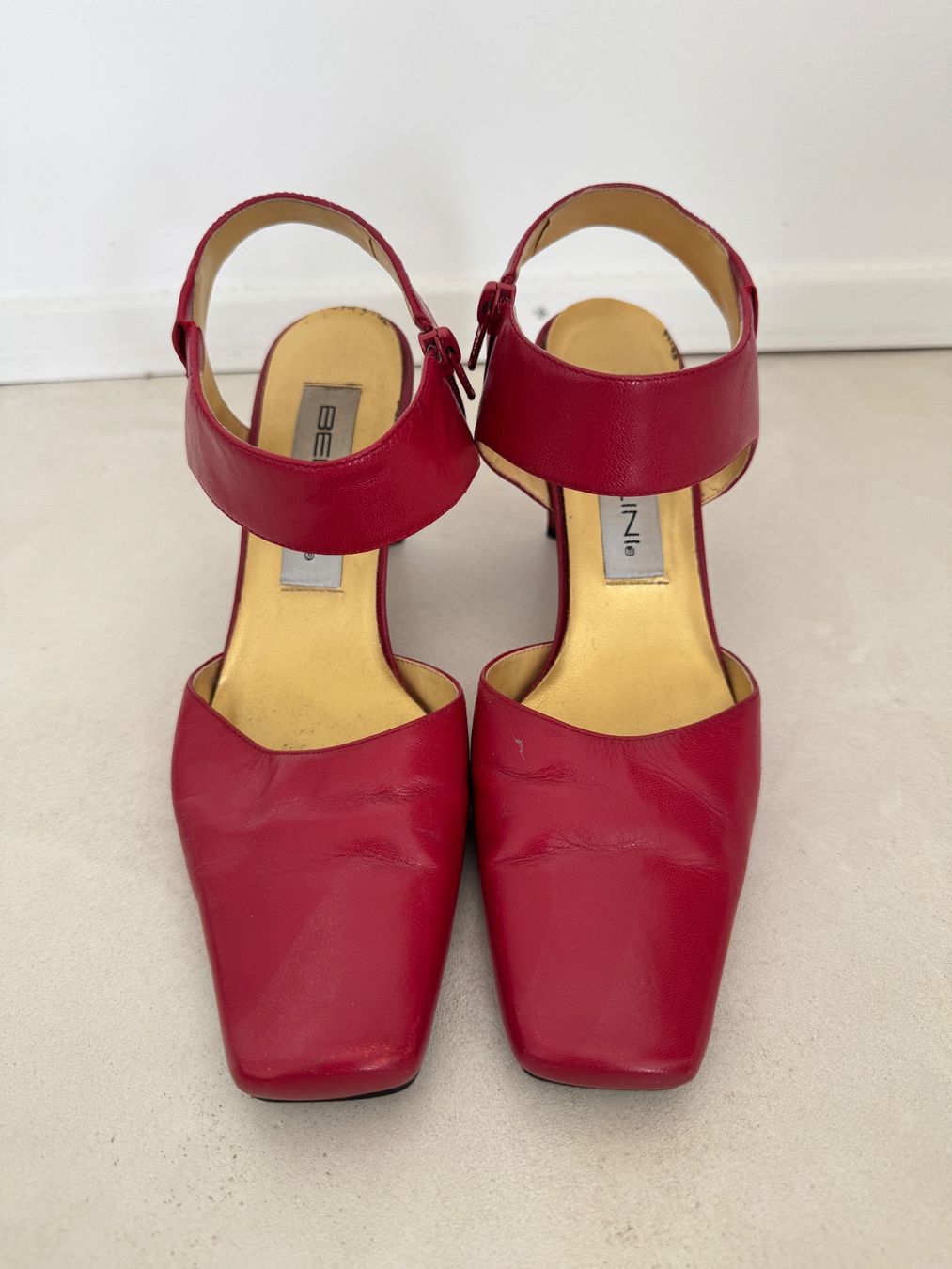 Scarpe da donna: Jolis escarpins rouges vintage – Usato da giffers venduto da sev_c9x9