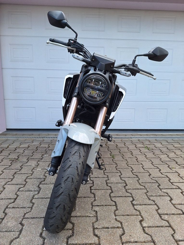 Honda Strasse: Honda Cb 125r 2021 – Defekt aus Lamboing von xly_gw98 2