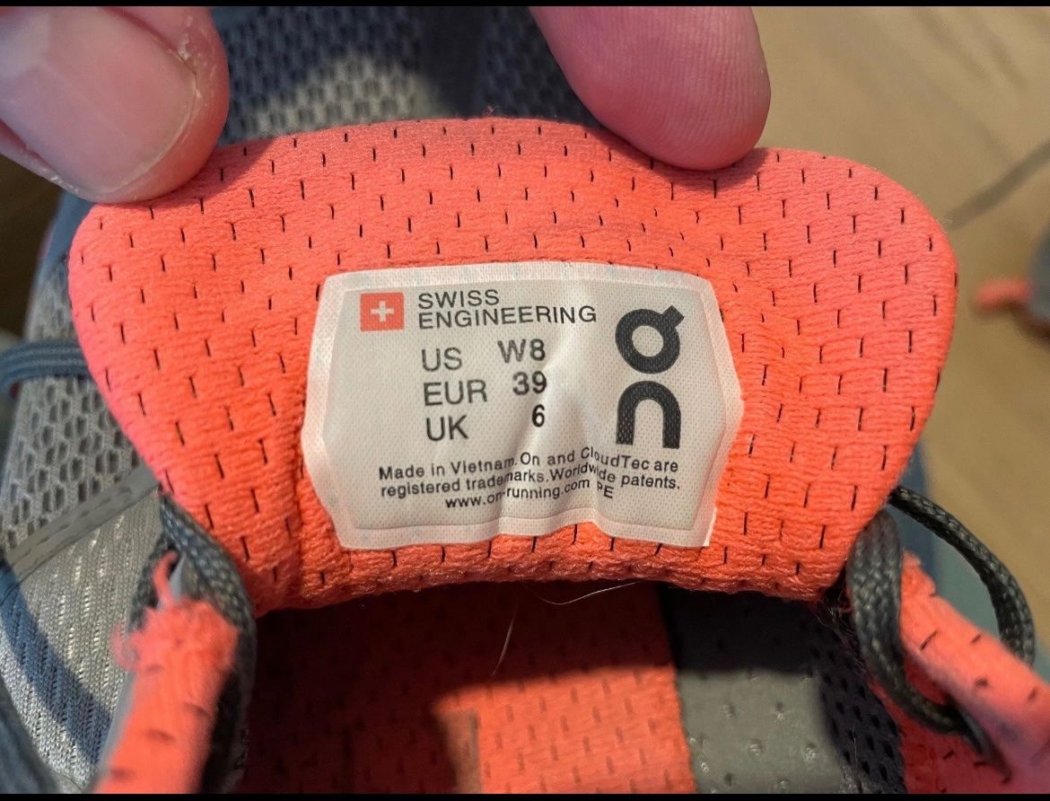 On Scarpe da donna: On Schuhe 39 – Usato da Cham venduto da deb_9g9k 3