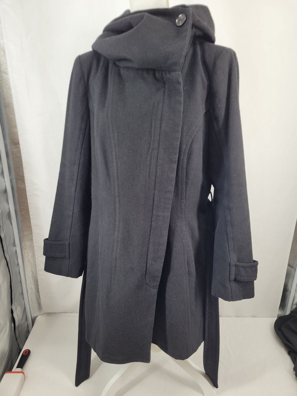 Manteaux: ZARA BASIC veste noir XXL – D'occasion à Lausanne par PlusValue_Lausanne