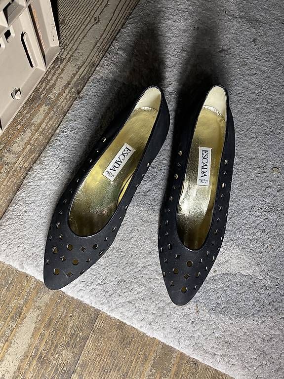 Chaussures femmes: Escada Schuhe 36,5  – D'occasion à Rümlang par ane_y72d 2