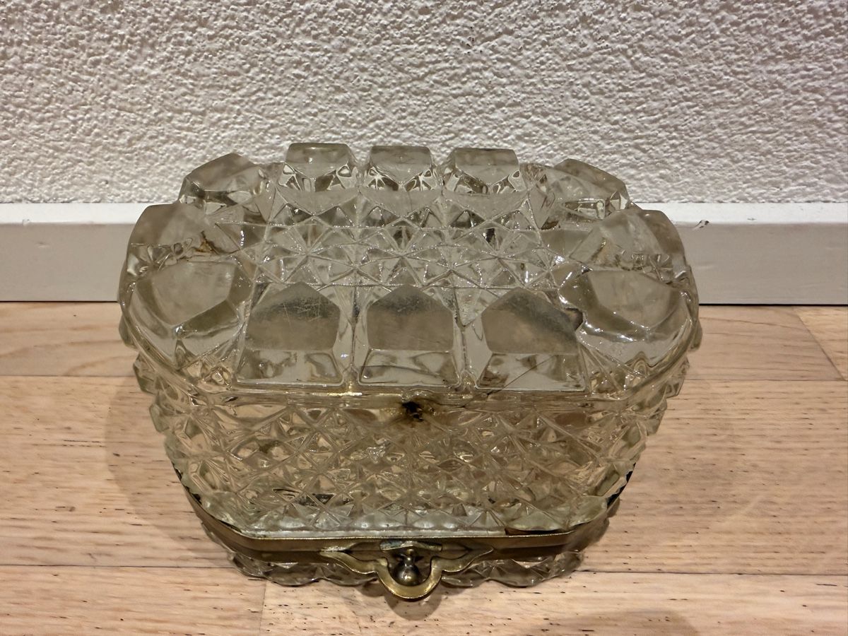 Bicchieri: Antike Kristallglas-Dose mit Messingrand / Schmuckschatulle – Usato da Rorschach venduto da nan_8rts 3