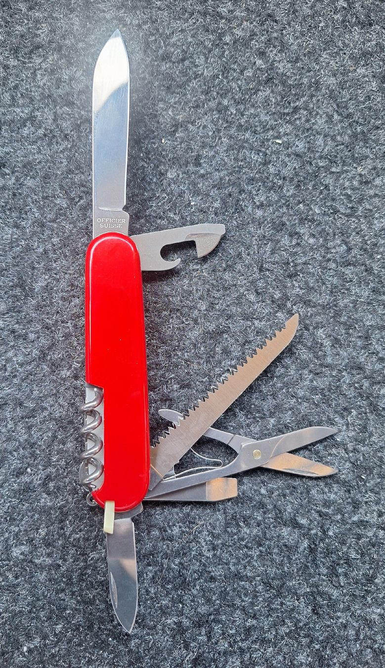 Victorinox Coltelli tascabile: VICTORINOX HUNTSMAN NEU  – Nuovo (secondo la descrizione) da Niederwangen BE venduto da pfiff02 1