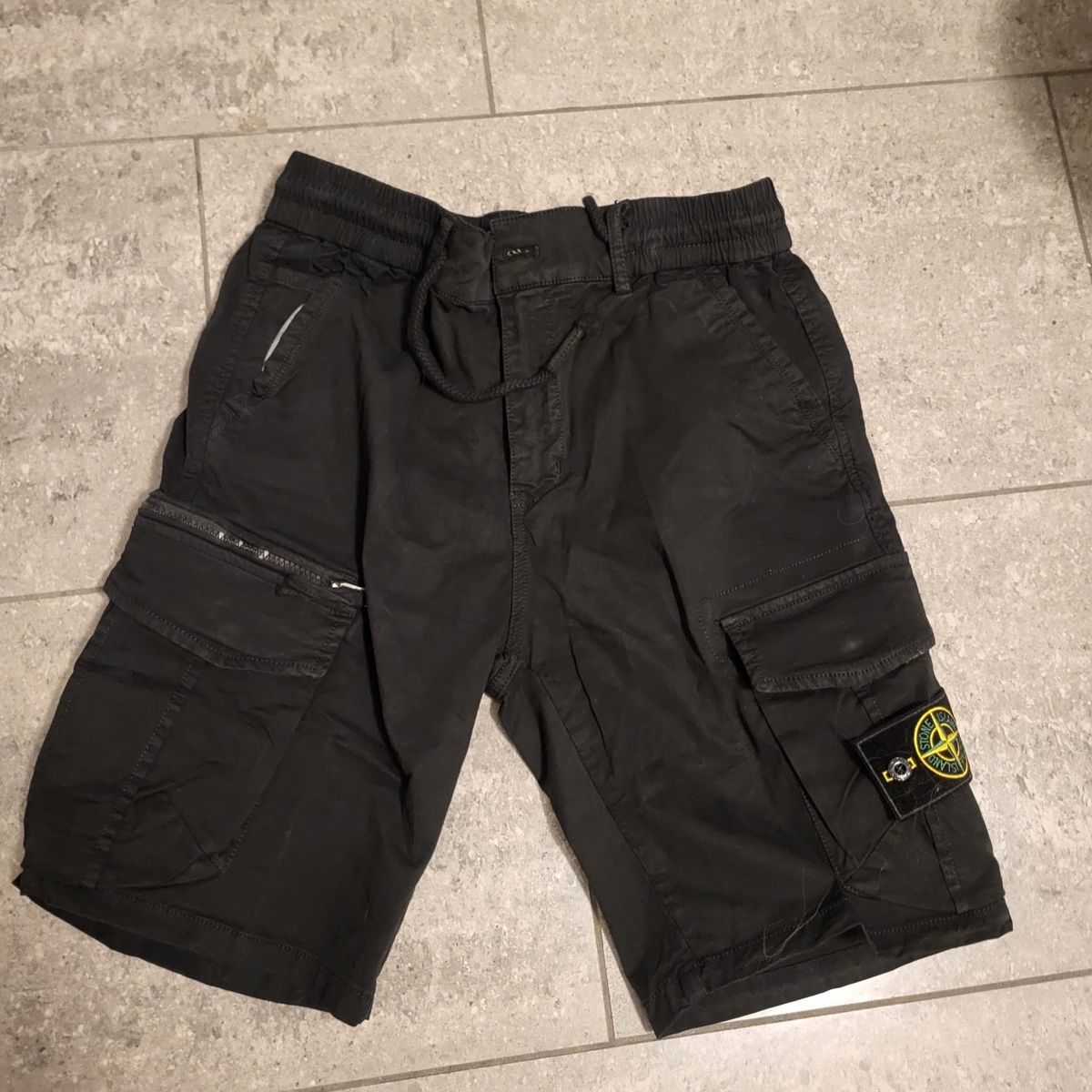 Stone Island Hosen: Stone Island Cargo Shorts – Neu (gemäss Beschreibung) aus Allschwil von lor_6cgq