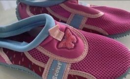 Badeschuhe Scout pink/blau Grösse 32 neuwertiger Zustand