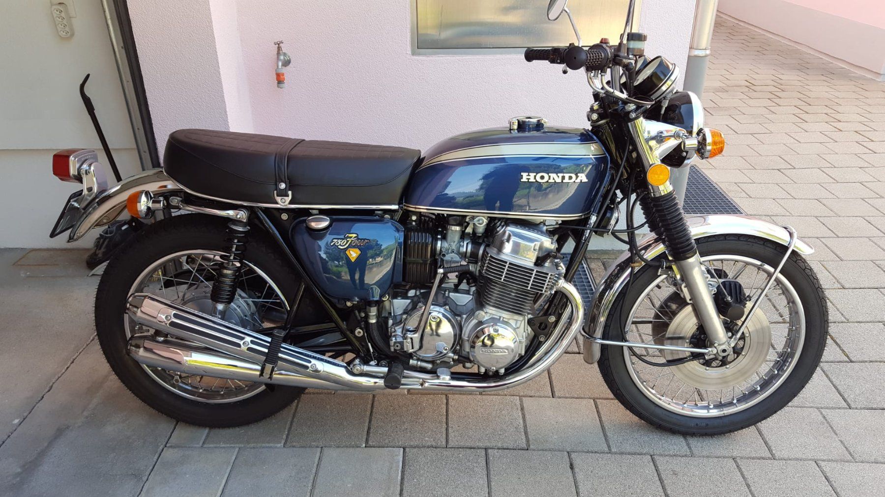 Honda Strada: Honda CB 750 Four K2 – Usato da Chiasso venduto da Tull60