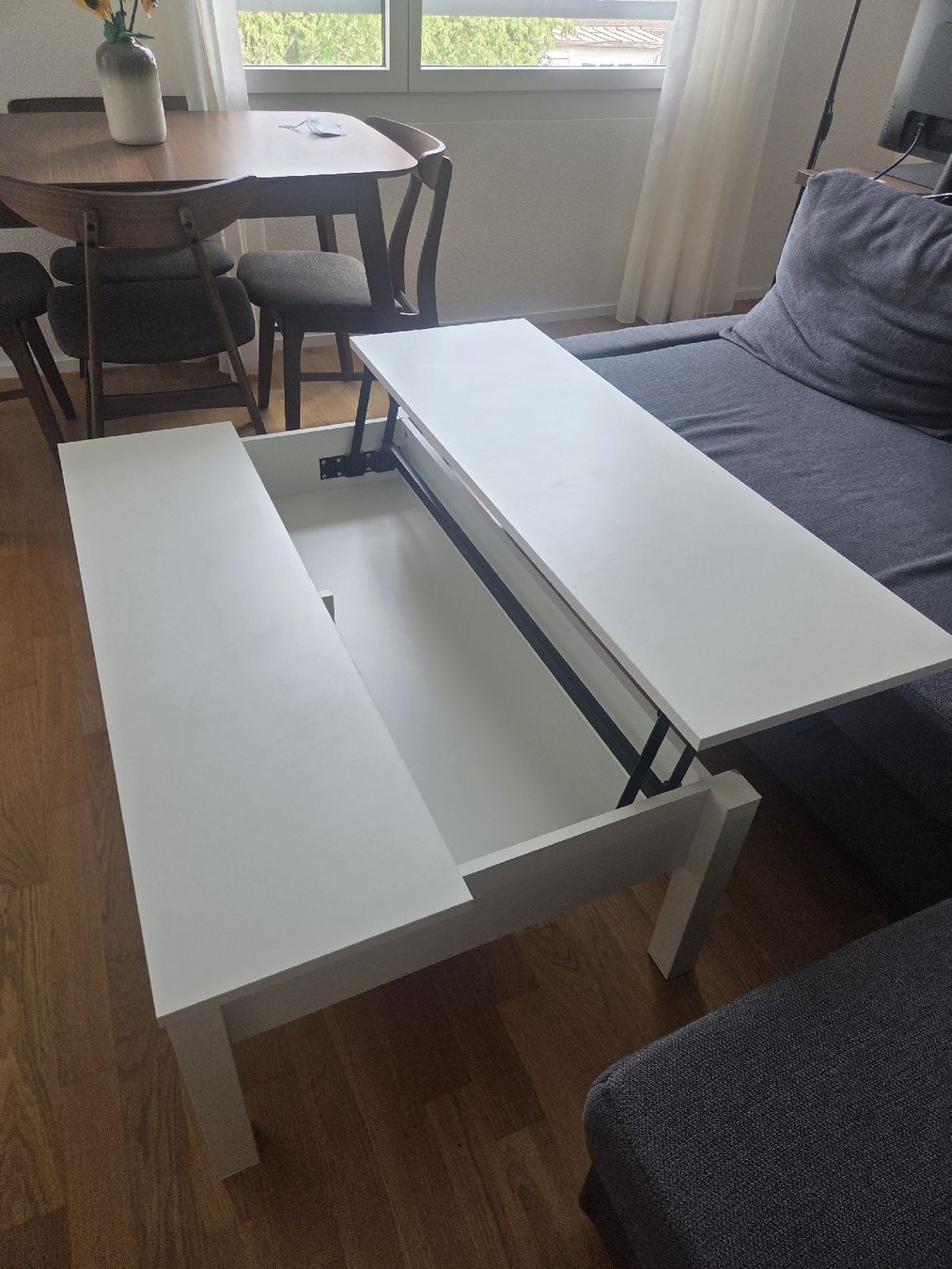 Tische: IKEA Trulstorp White Coffee Table with Storage – Gebraucht aus Ebikon von car_cb7c