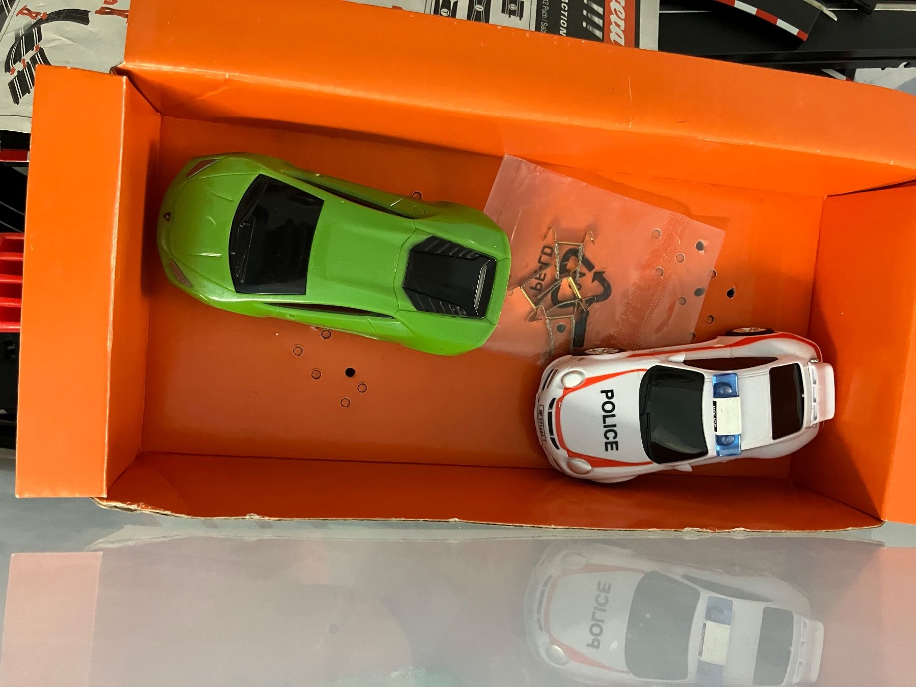 Carrera Circuits: Carrera Carrera Go  Rennbahn mit 2 Autos – D'occasion à Möriken AG par schmueke01 2
