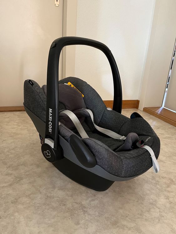 Maxi-Cosi Sièges auto: Maxi Cosi mit Isofix – D'occasion à Glarus par lacas
