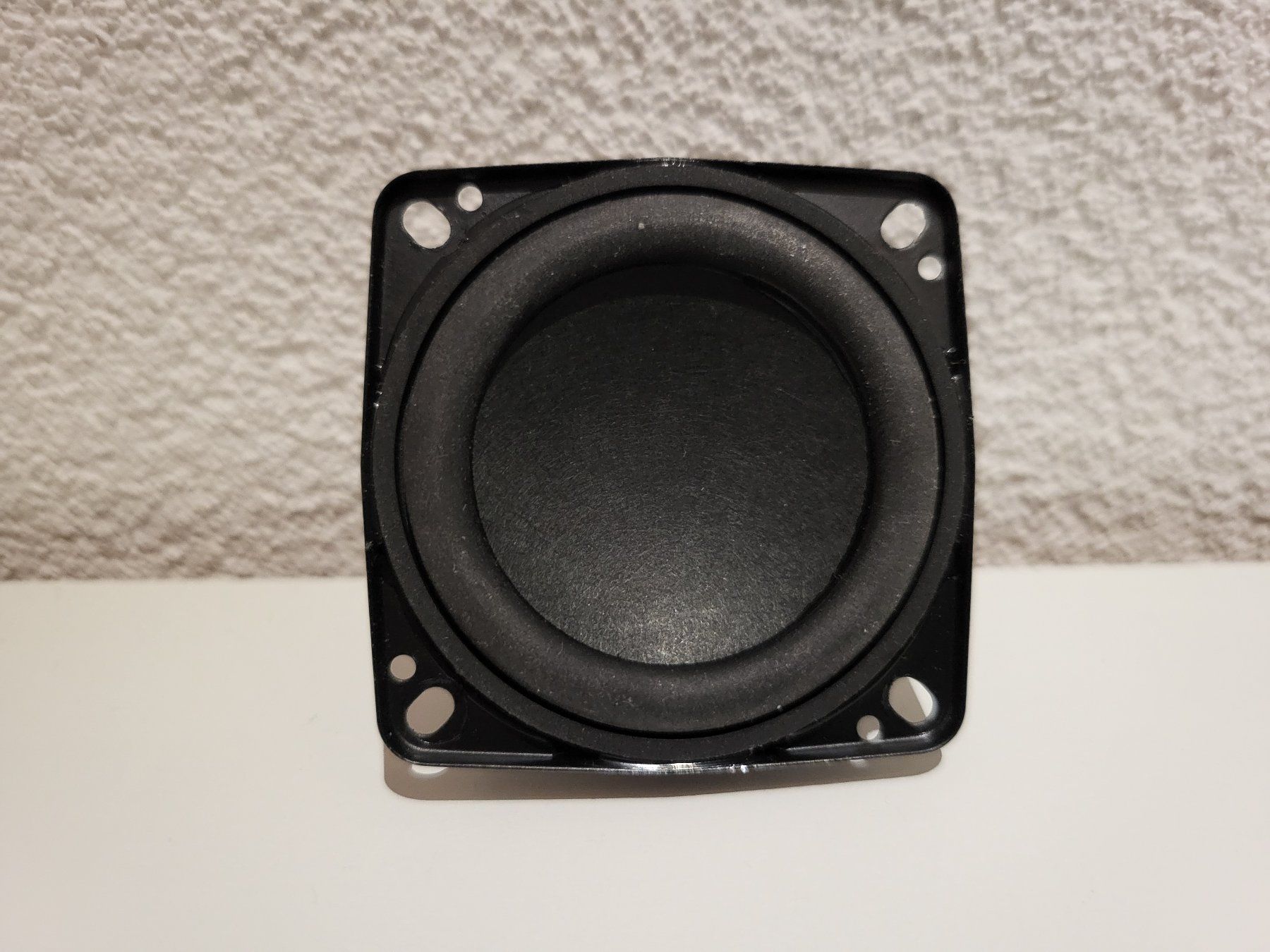 Lautsprecher: Lautsprecher 4 Ohm 20 Watt, Grösse 5x5 cm – Gebraucht aus Tägerig von Voltdriver