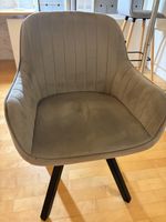 Fauteuil en velours, gris pieds noirs
