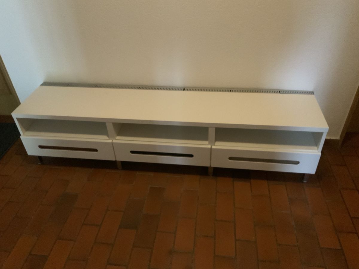 Mobili TV: TV-Möbel/Sideboard mit drei Schubladen – Usato da Rüti ZH venduto da Sbraunsc 1
