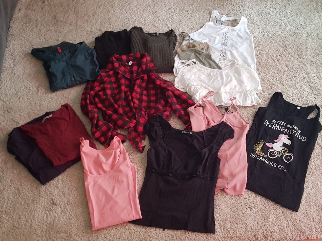 Lots de vêtements: Cooles Kleiderpaket Gr. S – D'occasion à Untersiggenthal par Abendhimmel