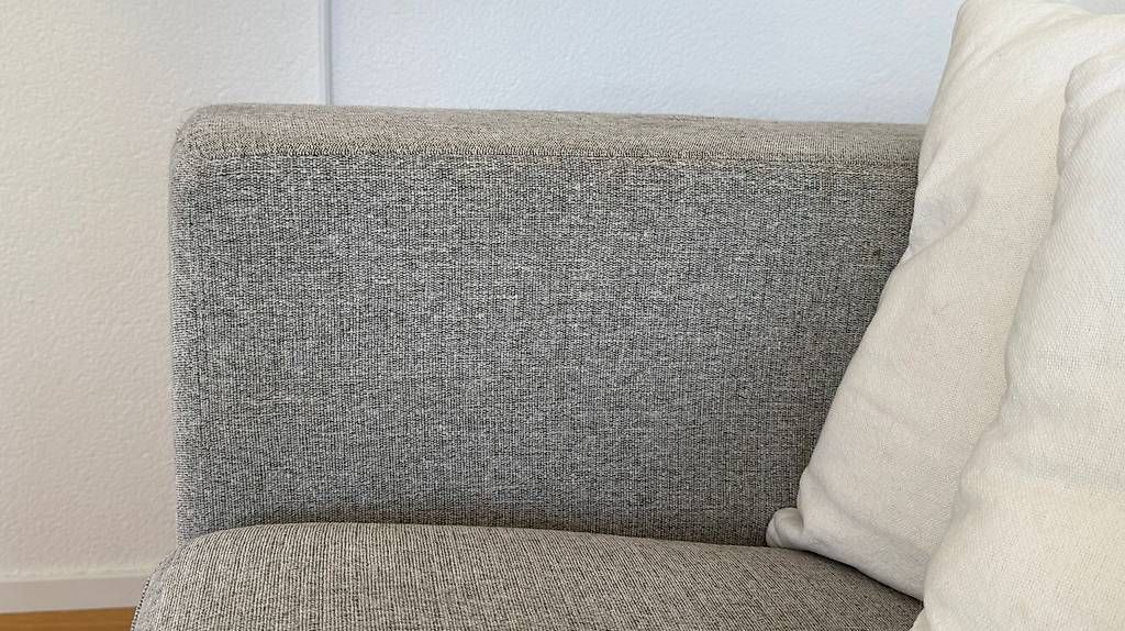 Livique Divani: Grosses Ecksofa hellgrau 311×182 cm  NP CHF 2299 – Usato da Allschwil venduto da Sam567 1