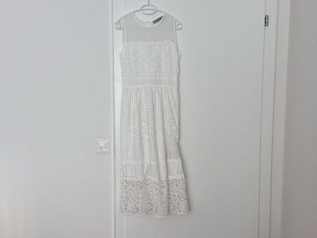 Elegant White Lace Maxi Dress - Perfect for Summer Parties!