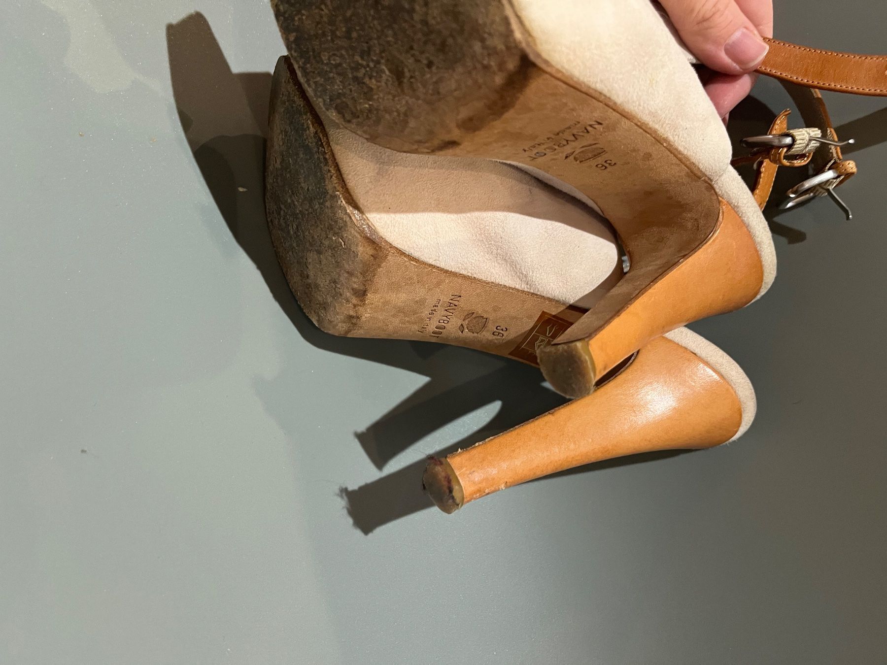 Scarpe da donna: Navyboot Sandalen, Wildleder, hellbeige, Grösse 36 – Usato da Baar venduto da sim_5d6l 3