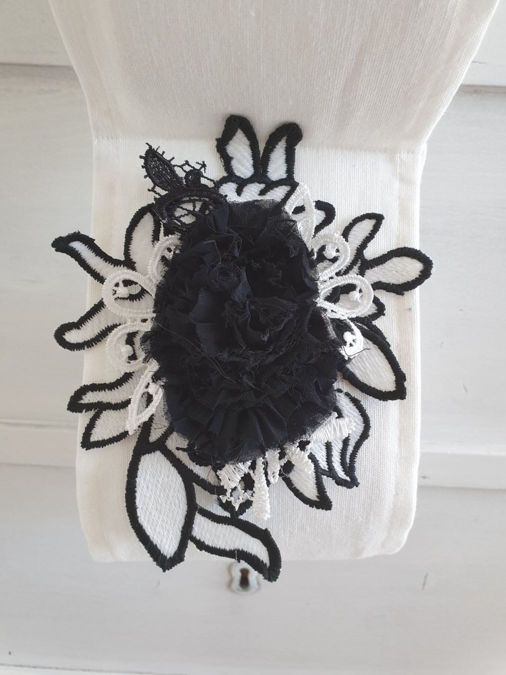 Wandhalterungen: Behälter Halter WC-Rollen Shabby Chic Rollenhalter Spitze – Neu und originalverpackt aus Gossau ZH von Goes05 3