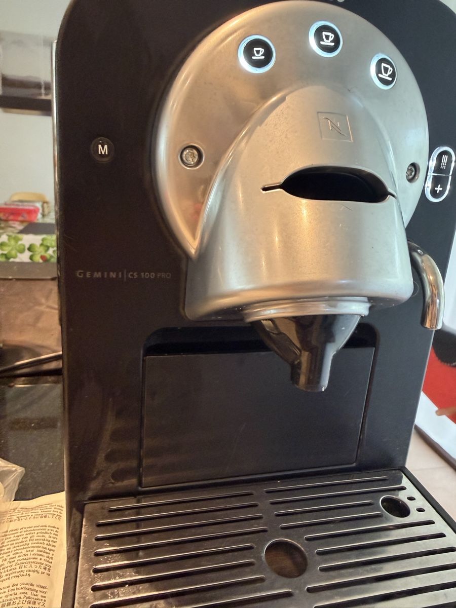 Nespresso Kaffeemaschinen & Espressomaschinen: Nespresso Pro Gemini CS 100 – Gebraucht aus Siglistorf von demeyste 1