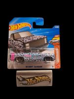 Hot Wheels Truckin' Along 2026 83 Chevy Silverado 3/5 S