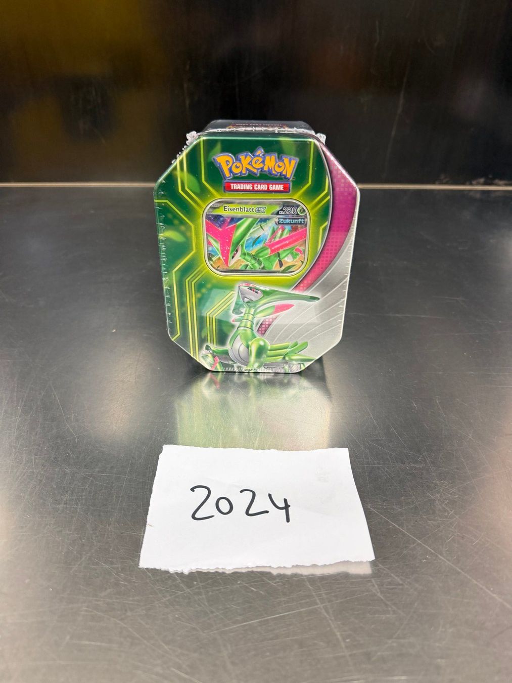 Pokémon Carte collezionabili: POKEMON-TIN BOX-EISENBLATT-2024 – Nuovo e nell'imballaggio originale da Frick venduto da RC2367