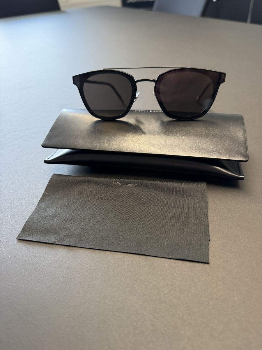 Saint Laurent Brillen & Gläser: Saint Laurent Sonnenbrille – Gebraucht aus Zürich von T_Lot 4