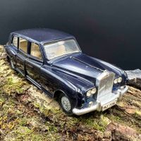 Rolls Royce Phantom V – Vitrinenmodell