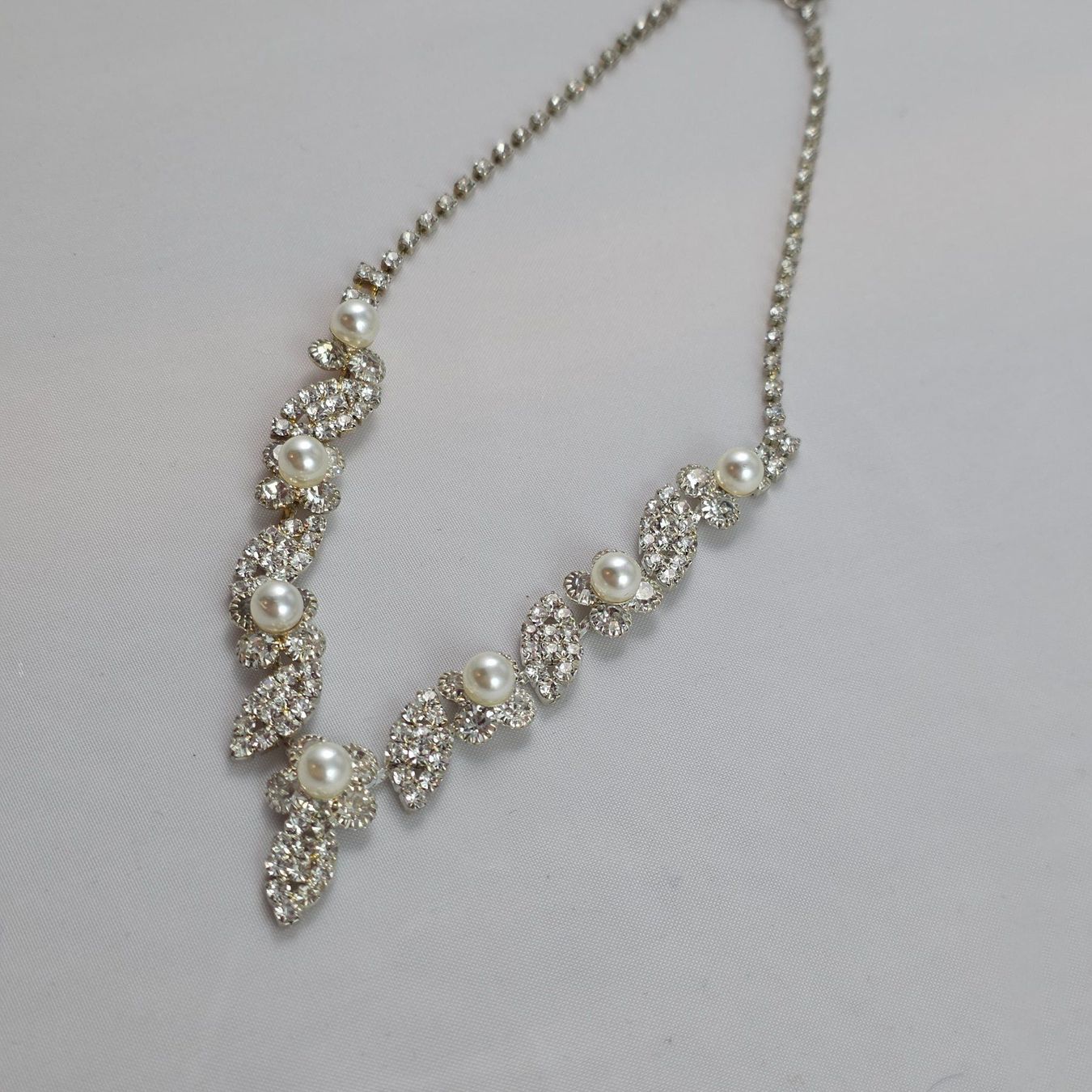 Catenine: Elegante Halskette mit Perle & Strass      672 – Usato da Wald ZH venduto da Martin79 1