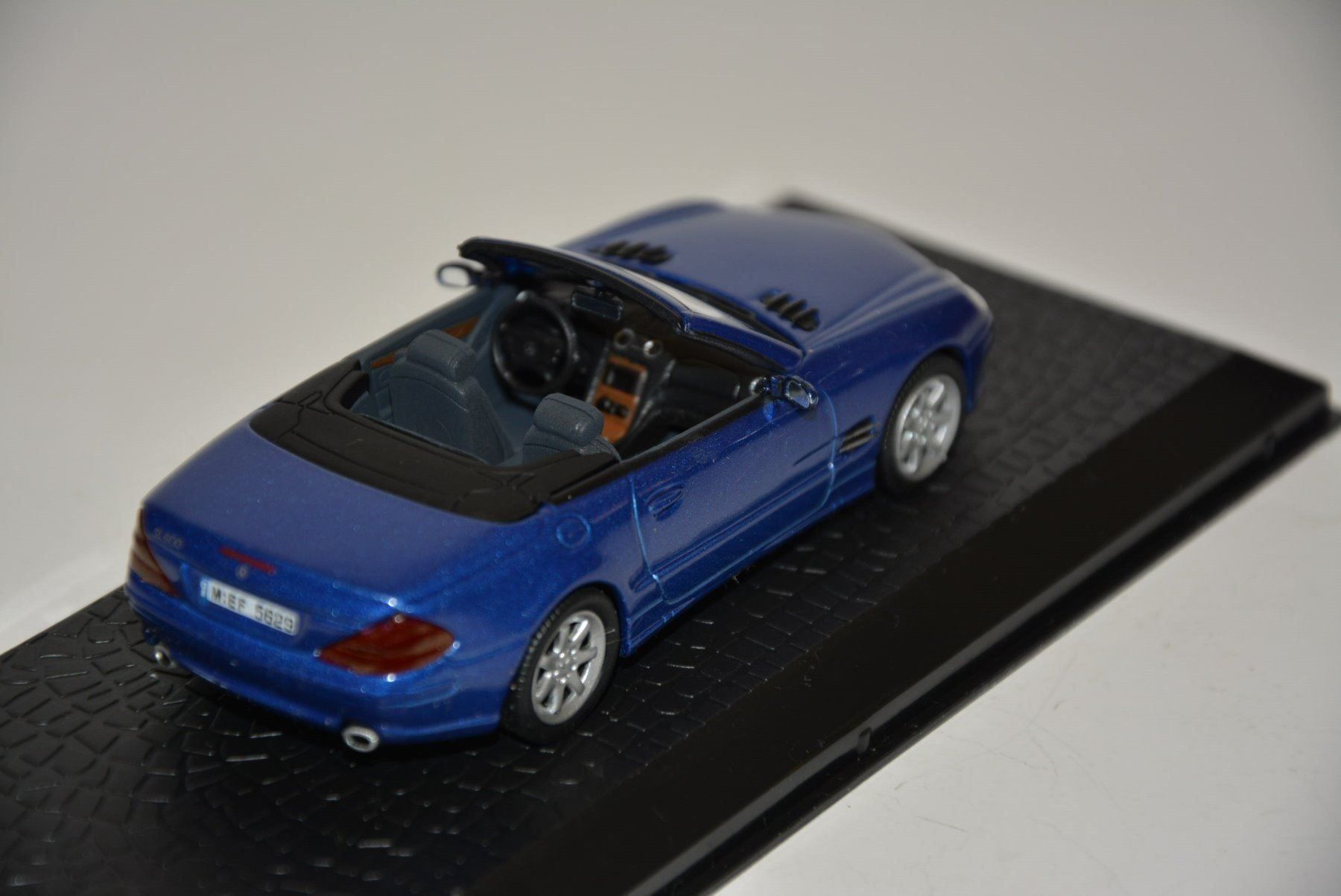 Mercedes-Benz Modellini d'auto: Mercedes Benz SL600 2003 , 1:43 – Nuovo (secondo la descrizione) da Goldach venduto da Feivel9 6