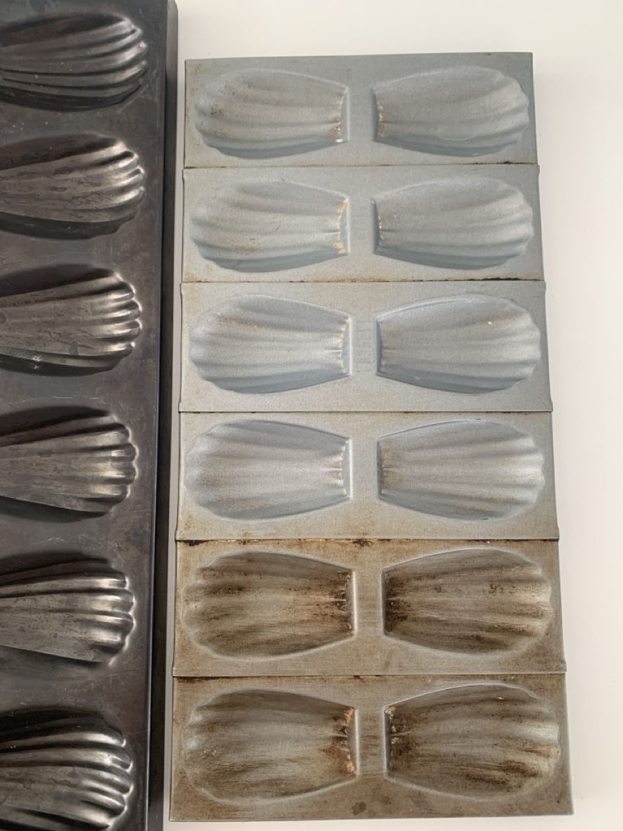 Backformen: 2 Madeleine baking molds metal 16 forms used condition – Gebraucht aus Immensee von vgitter 2