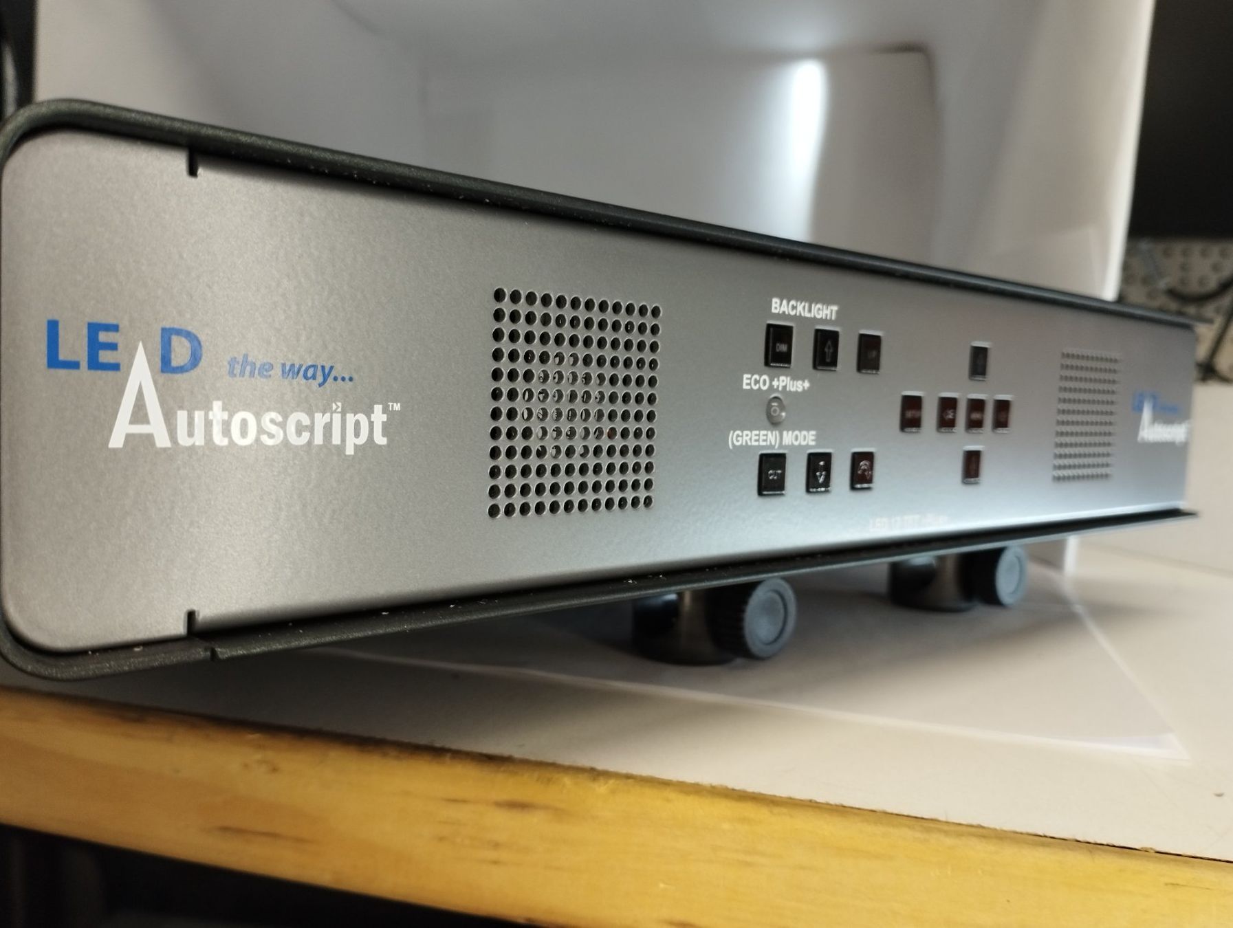 Monitor: Autoscript LED17TFT 17" Monitor Teleprompter HD-SDI 1600 nit – Usato da Agno venduto da luk_mfk6 2
