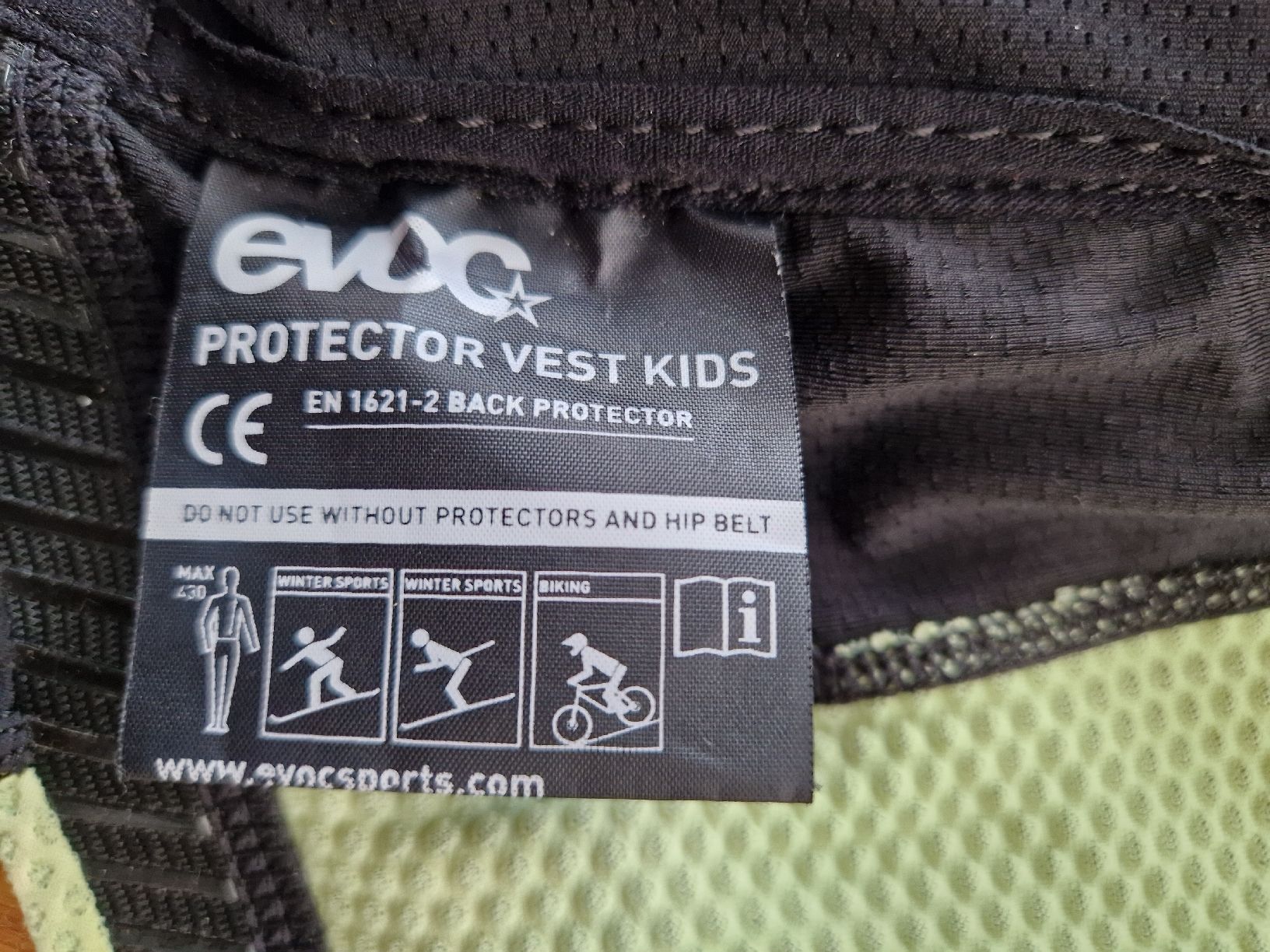 Evoc Protezioni & Imbottiture: Evoc Rückenpanzer Kids Gr. JS – Usato da Davos-Dorf venduto da Bpelikan 2