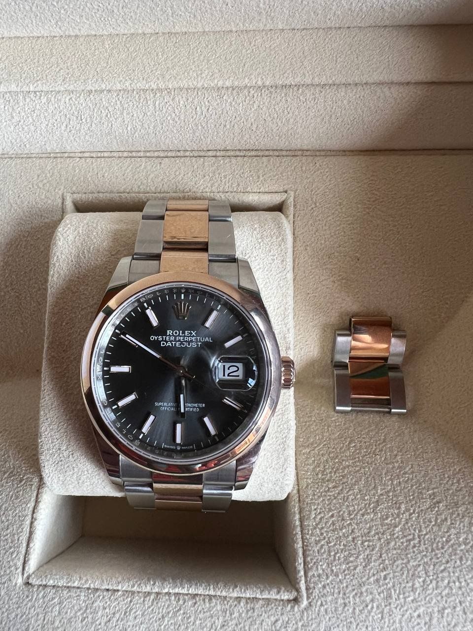 Rolex Orologi: Rolex Datejust 36 Ref. 126201 Full Set 2021 Box & Papiere – Usato da Erlenbach i. S. venduto da F.F.L 2