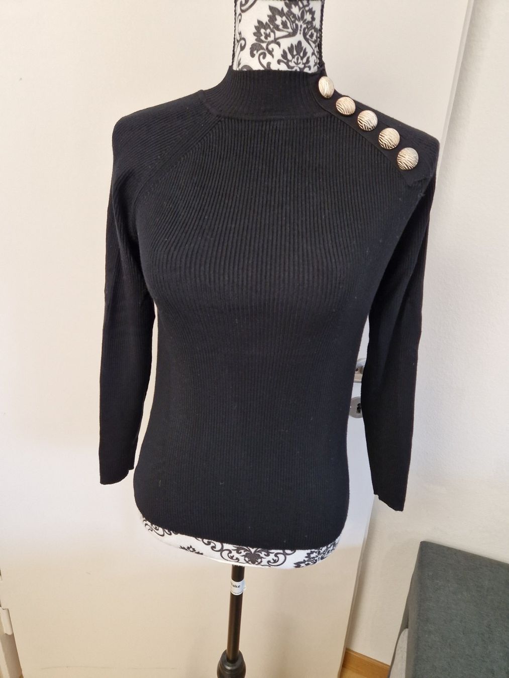 Maglioni & Felpe: 3 x Elegante Damenpullover, gerippt, mit Knöpfen Gr.M – Nuovo (secondo la descrizione) da Glattbrugg venduto da mas_75t2 4
