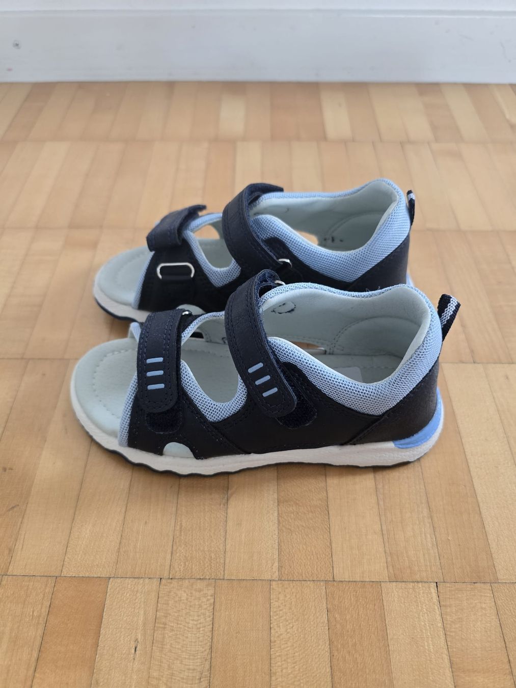 Scarpe per ragazzi: Sandalen Gr. 28, neu – Nuovo e nell'imballaggio originale da Oftringen venduto da Tunertune