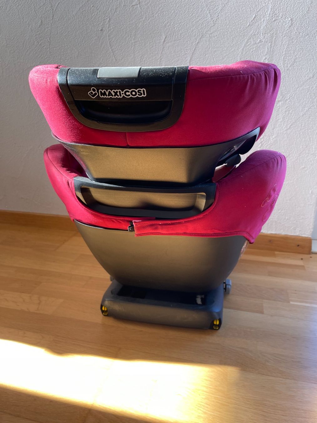 Maxi-Cosi Auto-Kindersitze: Maxi Cosi Kindersitz der Linie RodiFix – Gebraucht aus Greifensee von guteangebote 3