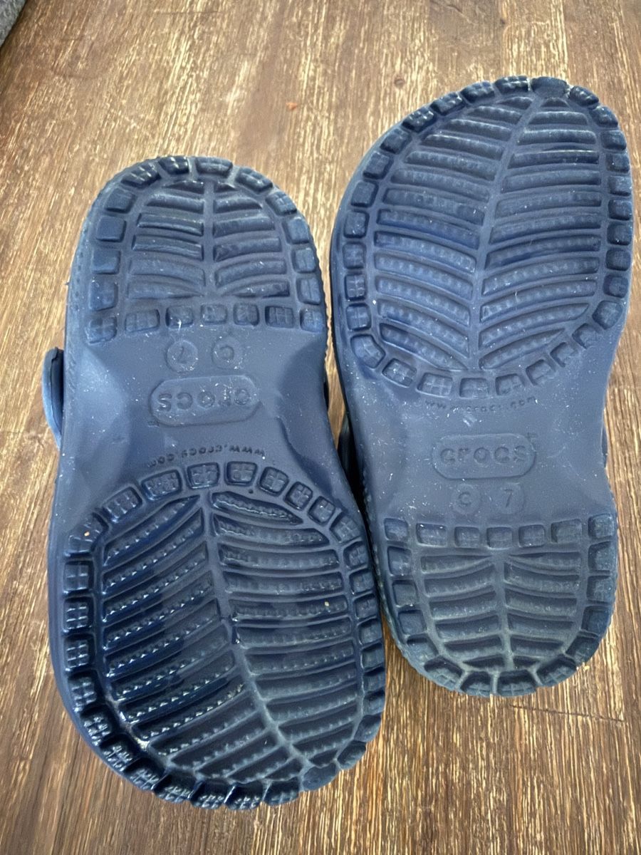 Crocs Schuhe für Jungen: Crocs 23-24 – Gebraucht aus Zürich von CVMK 1