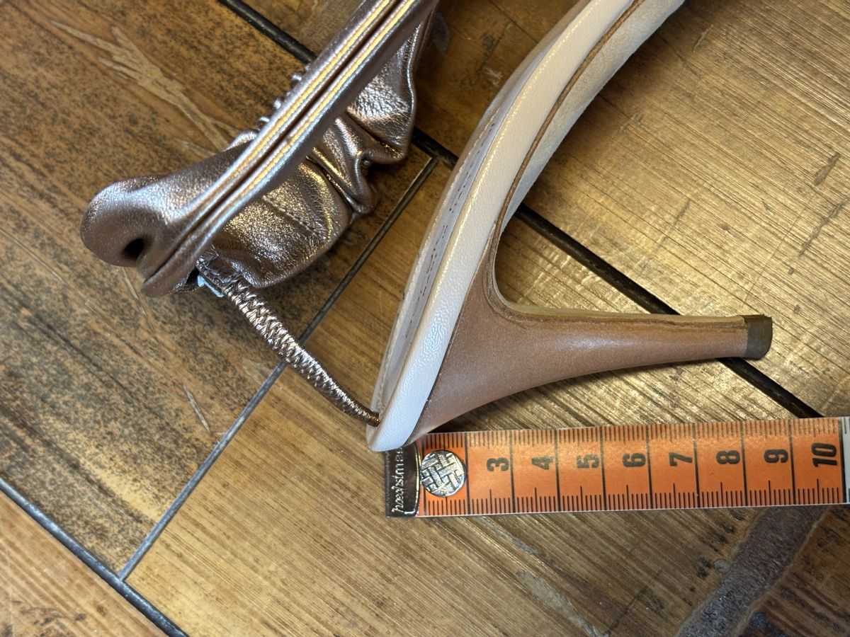Sergio Rossi Damenschuhe: Sandales Sergio Rossi Bronze 39.5 – Gebraucht aus Dotzigen von SecondHandGems 7